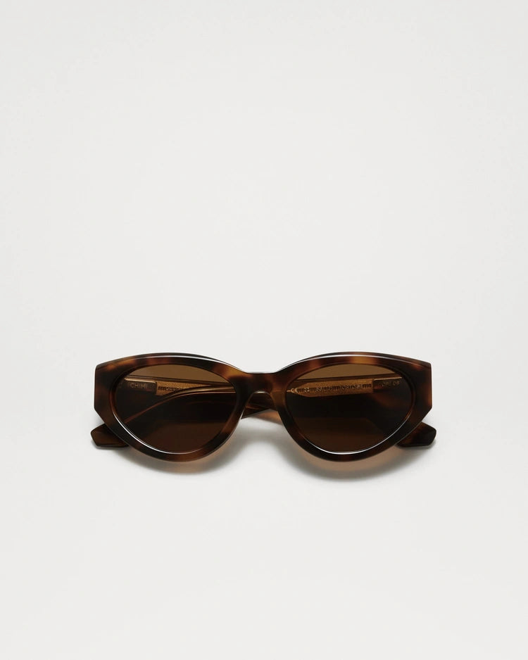 06 Core Sunglasses Tortoise