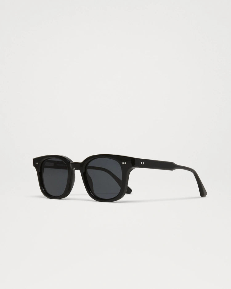 02 Core Sunglasses Black