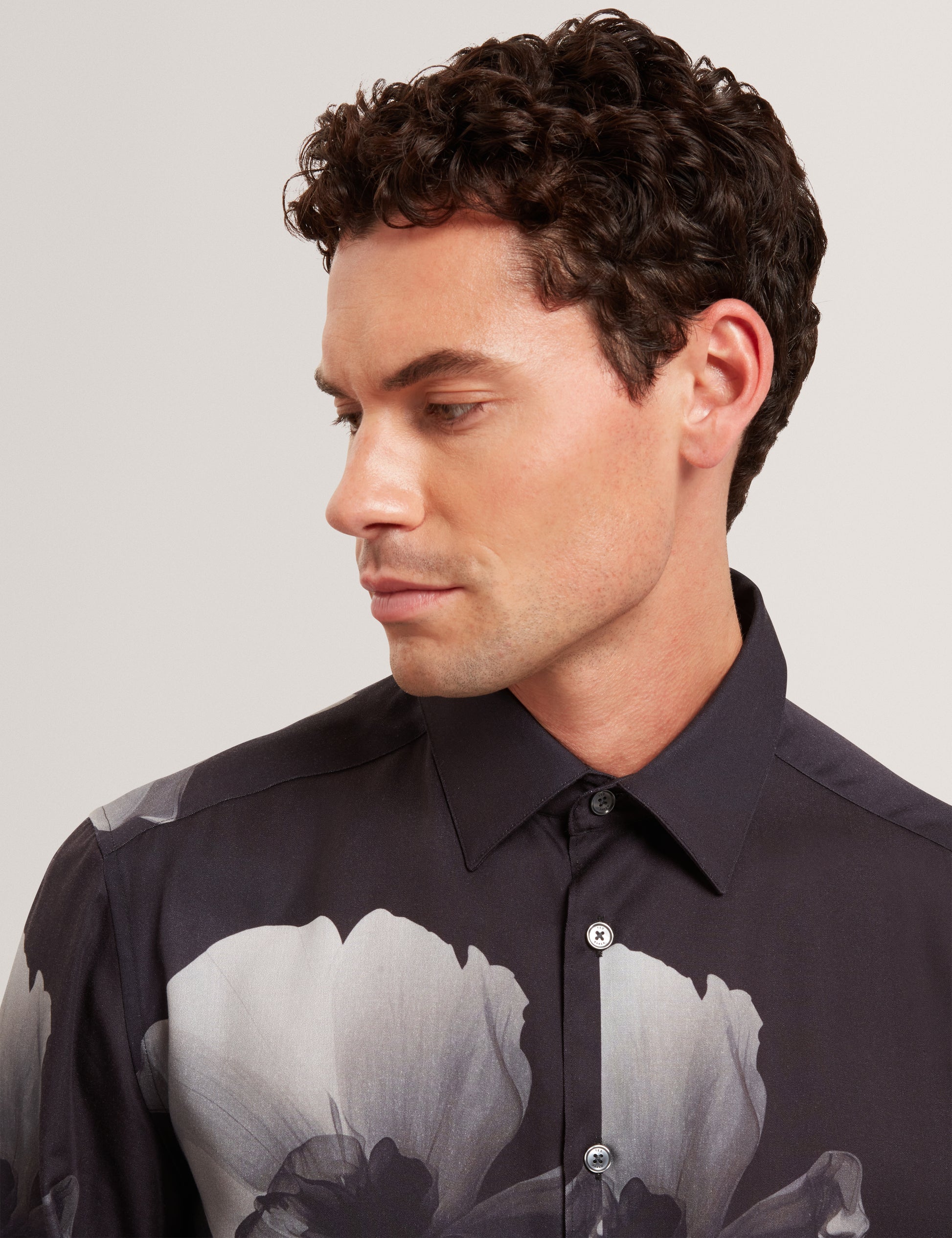 Amund Long Sleeve Floral Placement Shirt