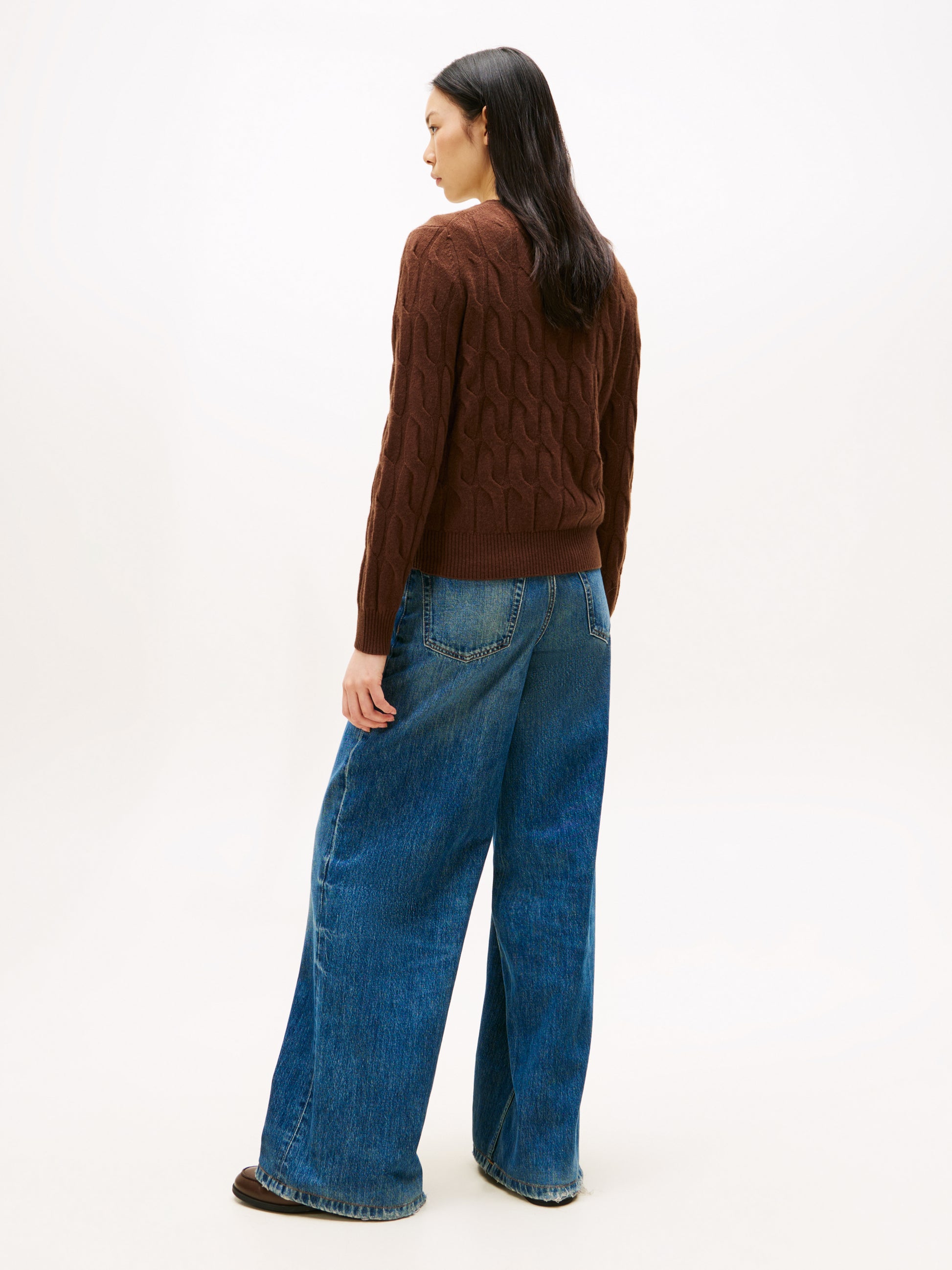 Soft Wool Crew Neck Cardigan Legacy Brown