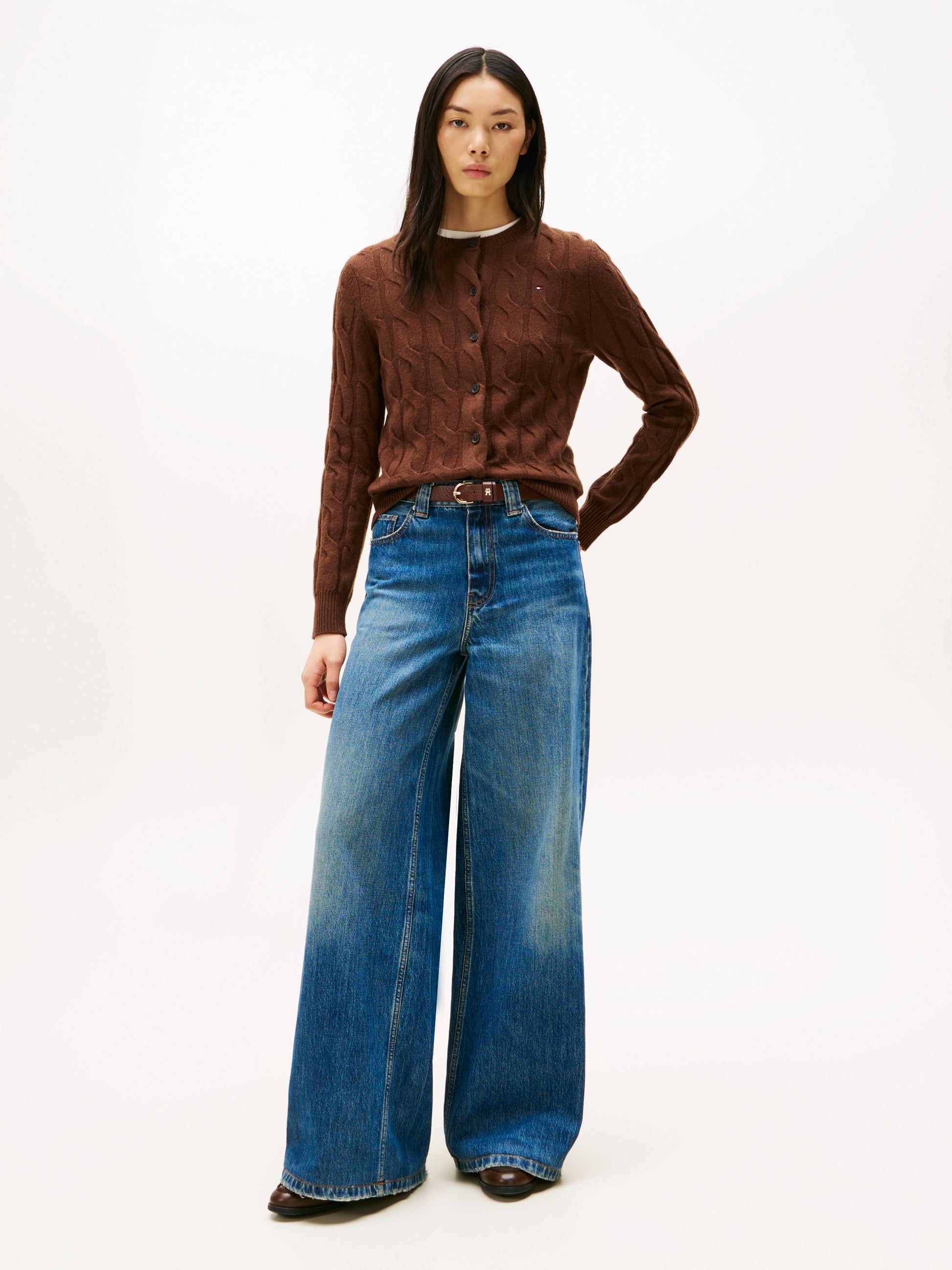 Soft Wool Crew Neck Cardigan Legacy Brown