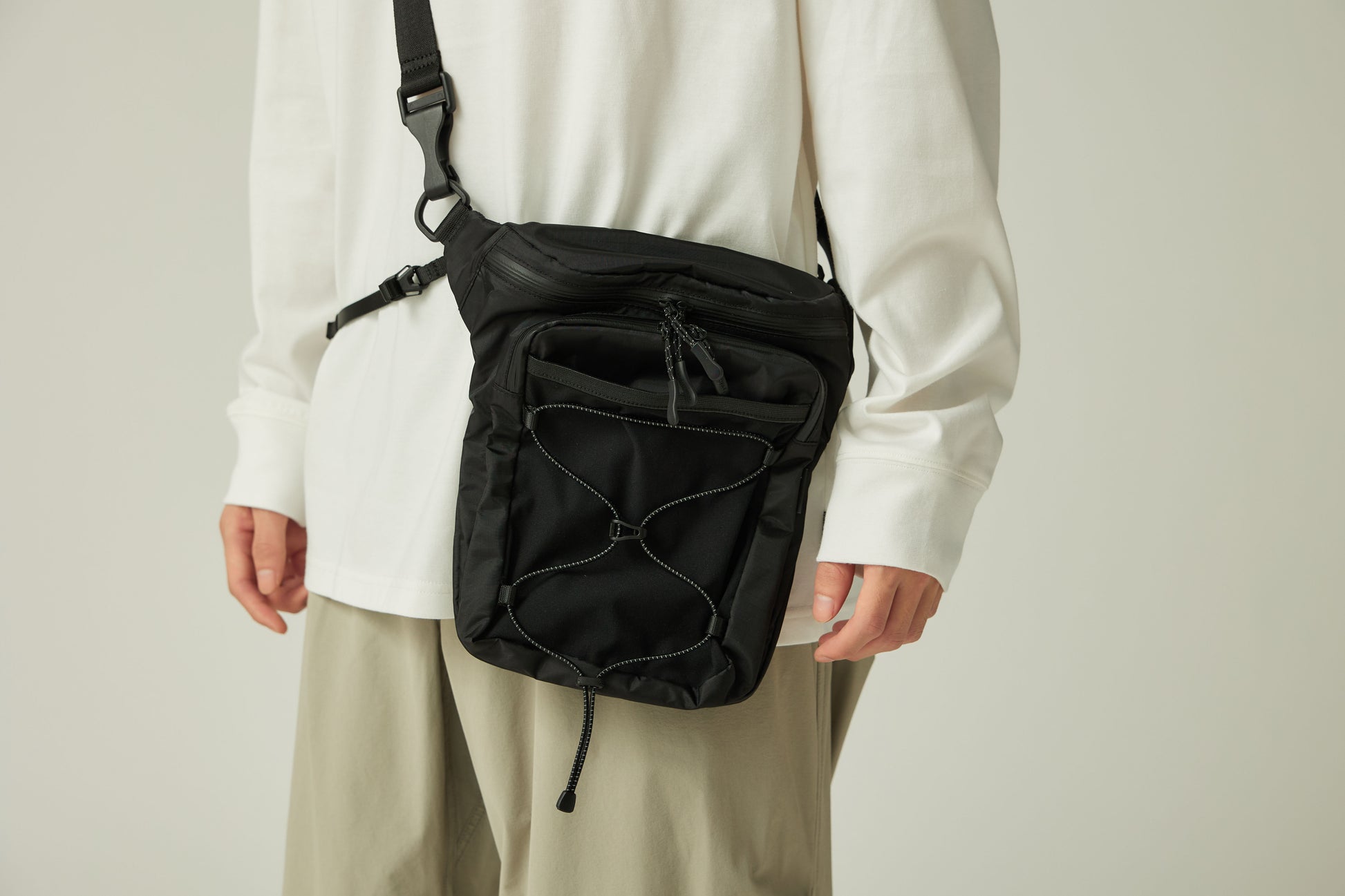 ALK Shoulder bag Black