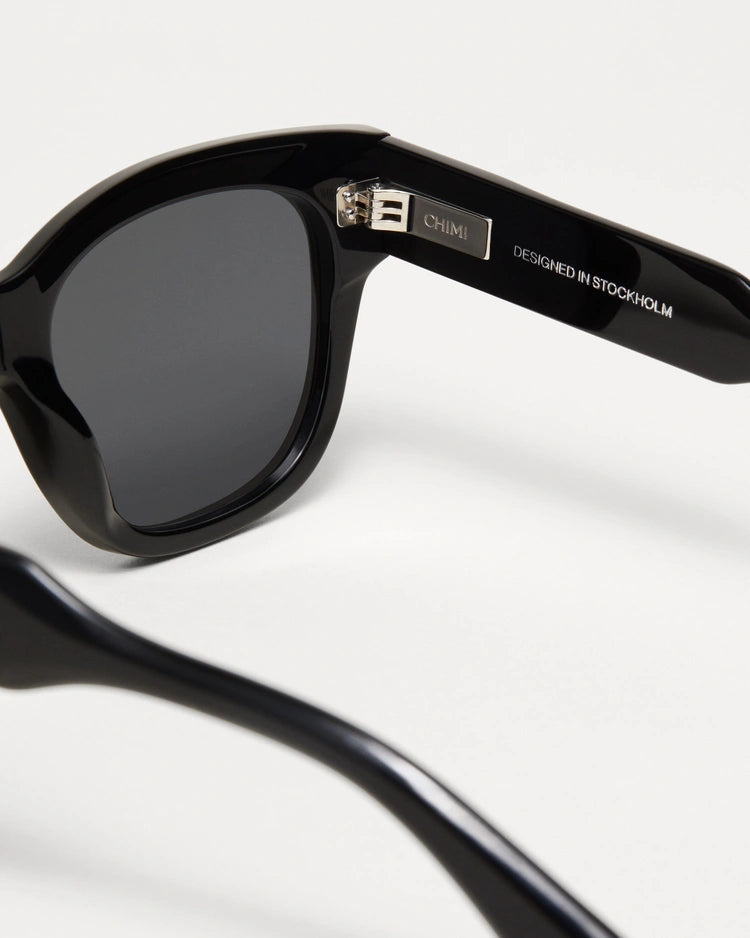07 Core Sunglasses Black