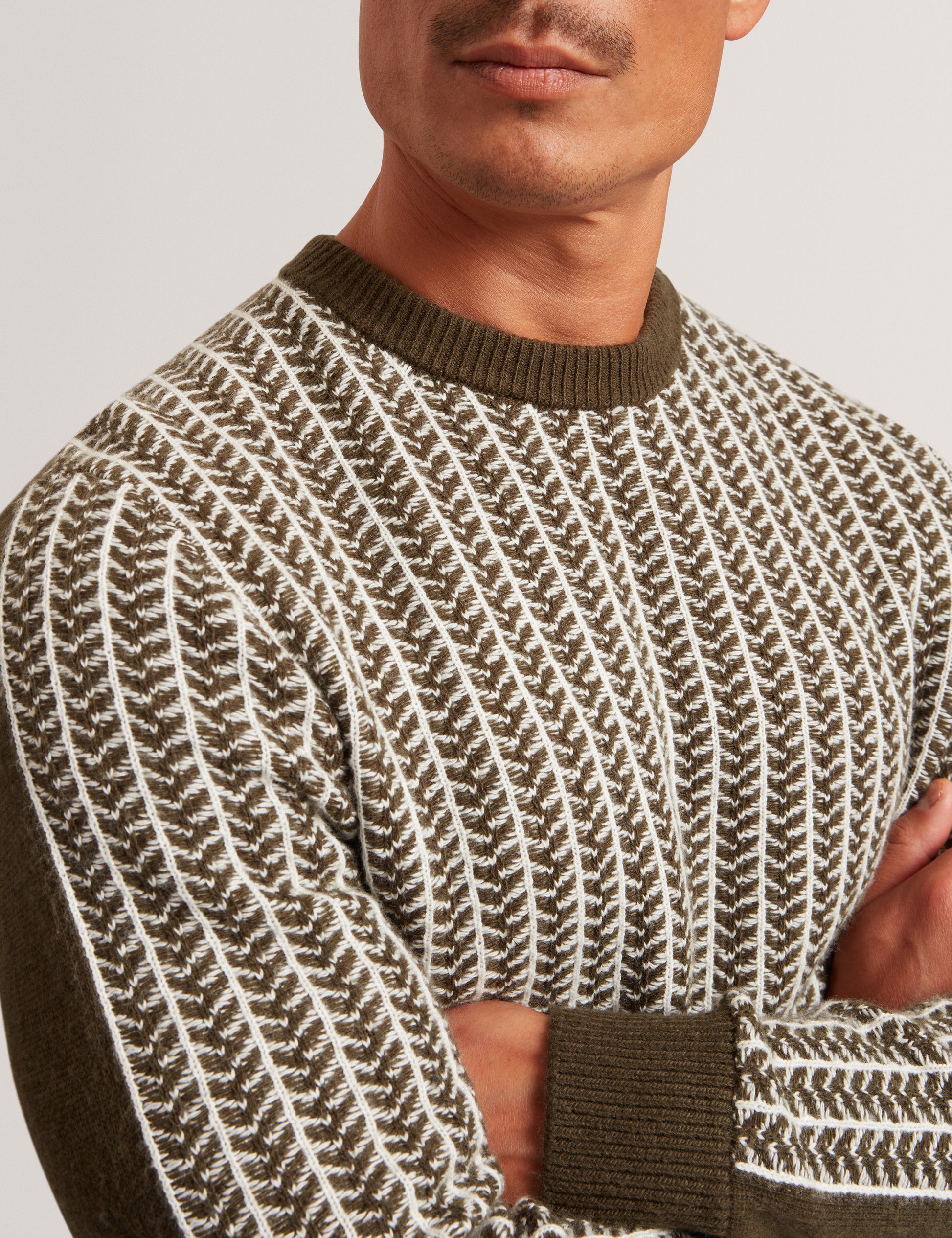 Frankez Textured Crew Neck