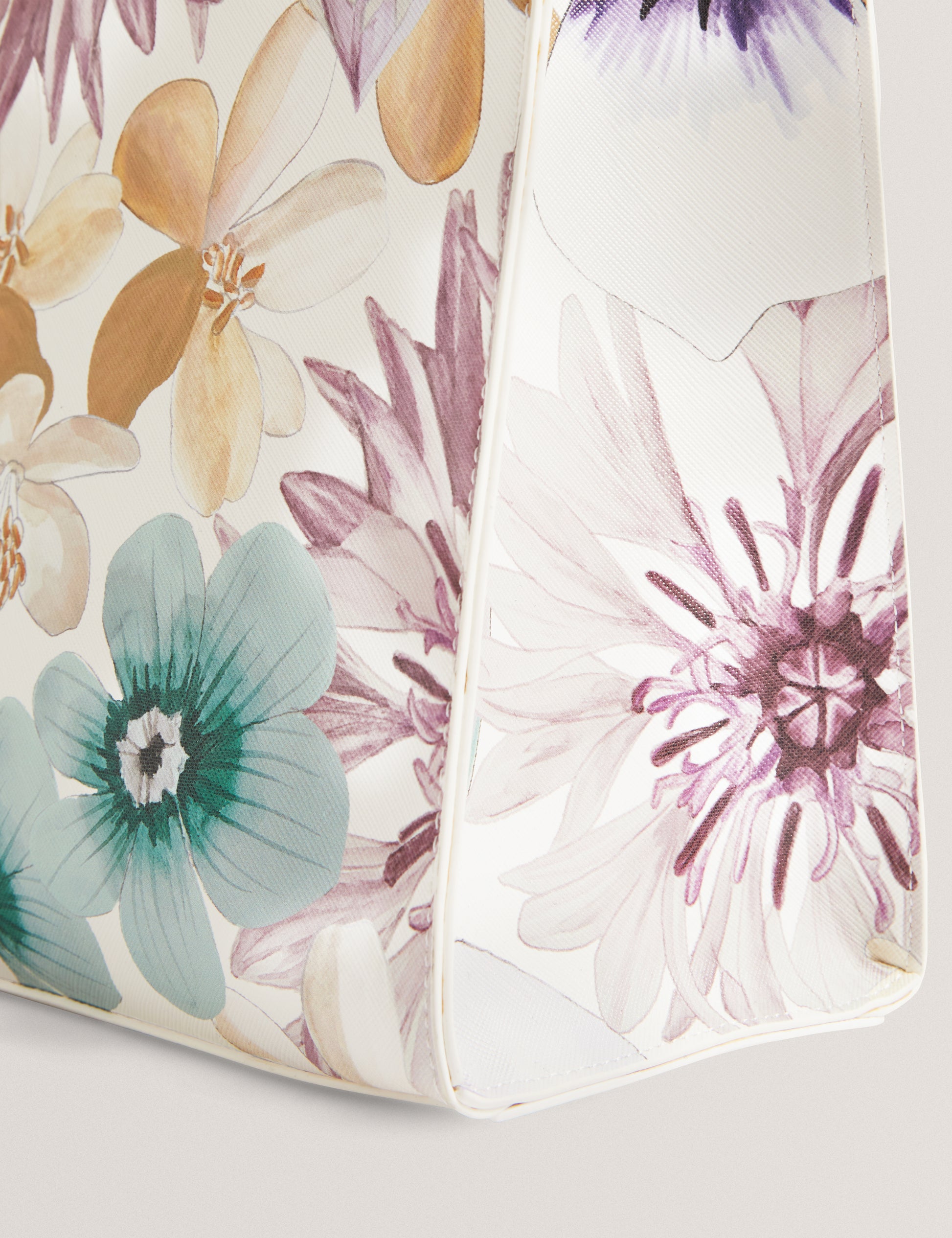 Helisa Petal Printed Icon Bag