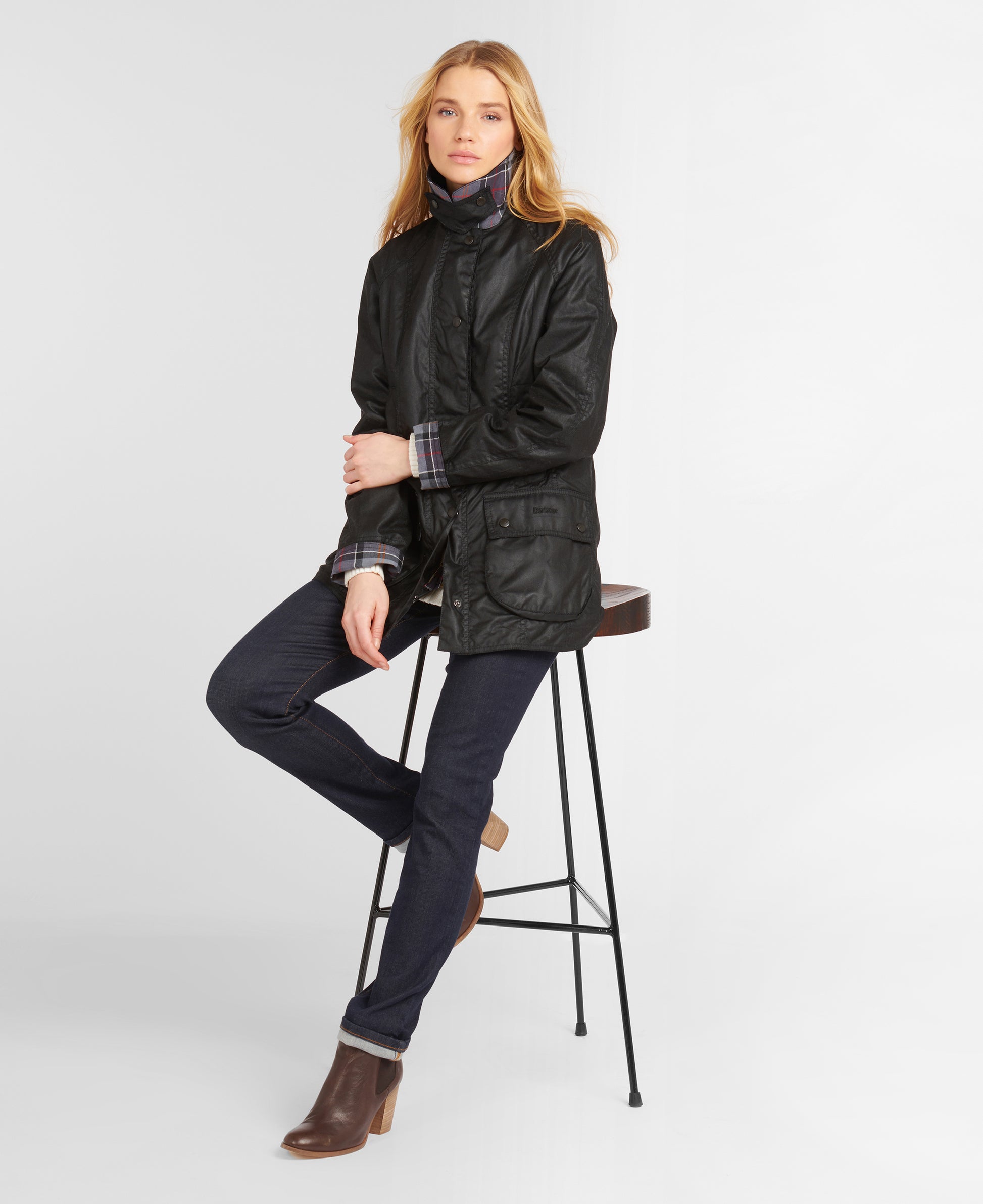 Women's Beadnell Wax Jacket Black