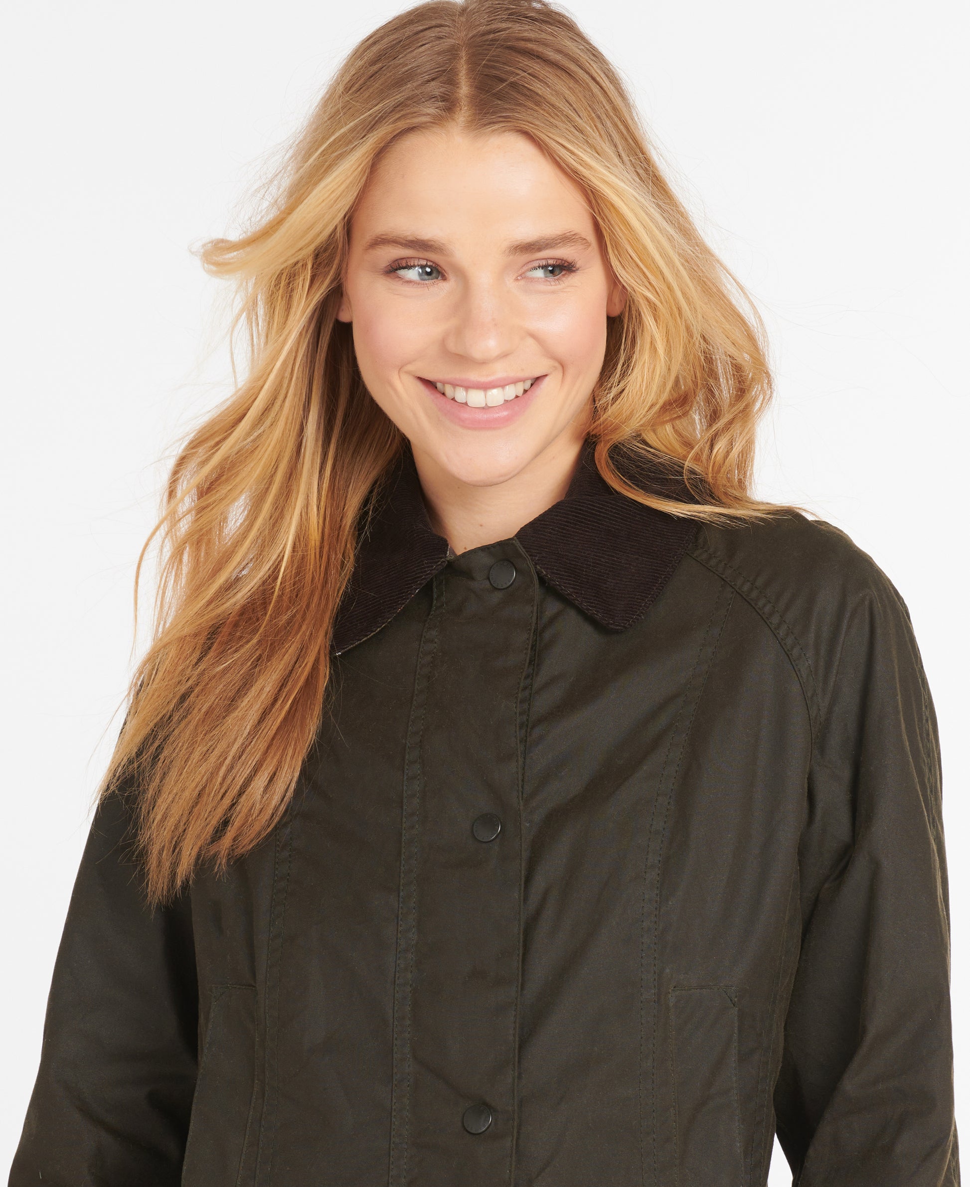 Women's Classic Beadnell Wax Jacket Olive