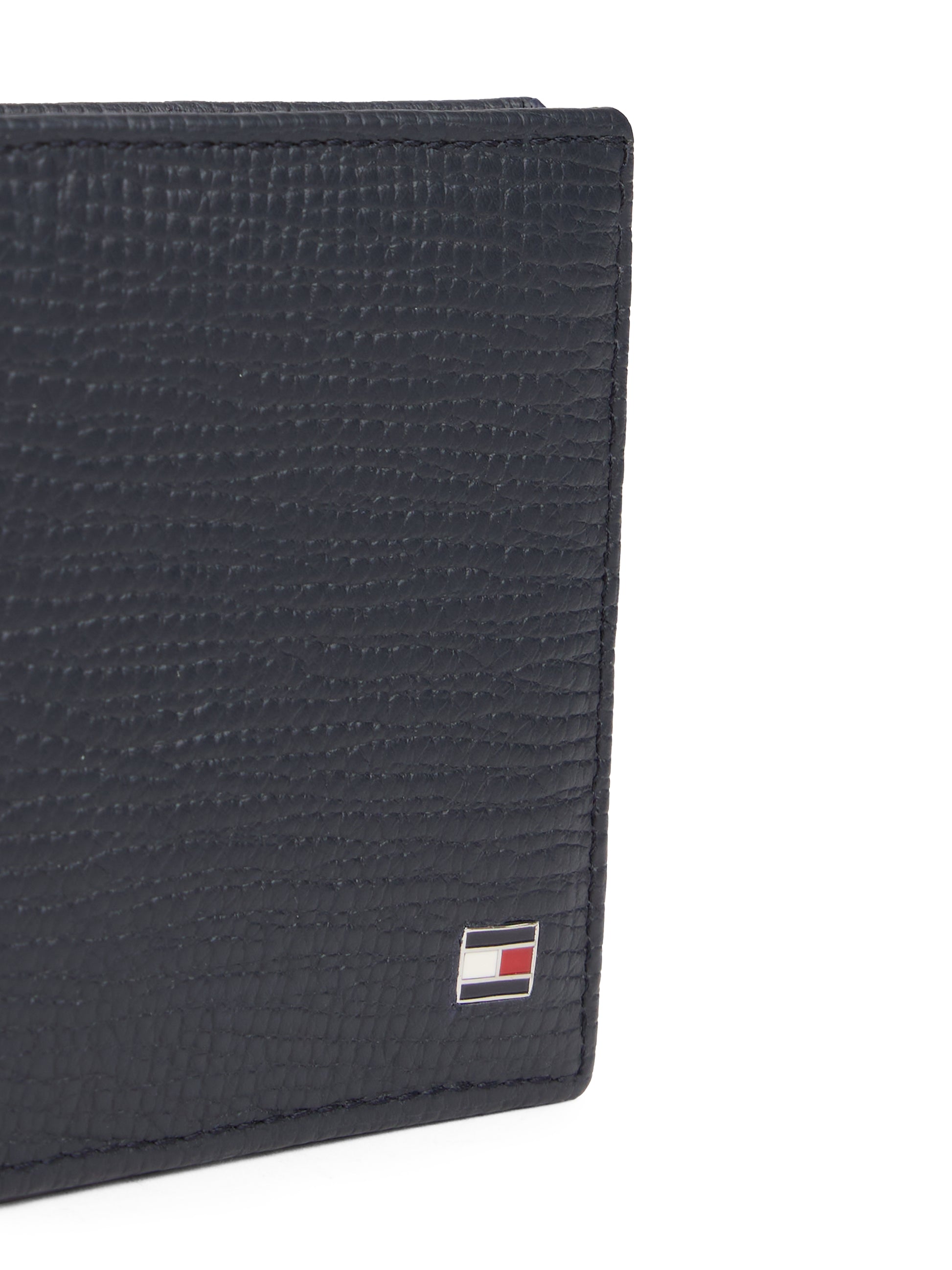 Hilfiger Flag Leather Bifold Credit Card Wallet
